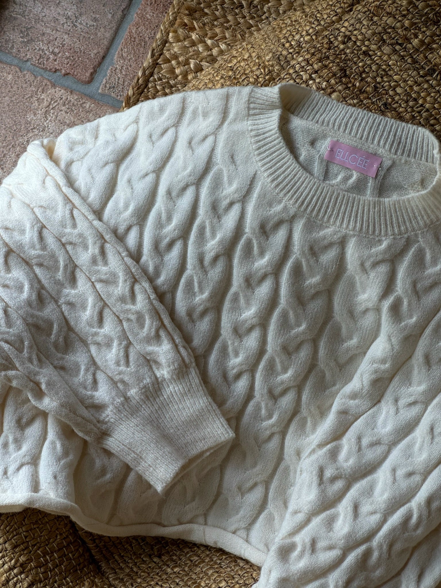 elly knit sweater creme